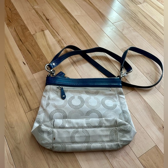 Coach Purse - Picture 3 of 3